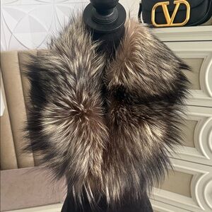 Real silver Fox fur clip on collar